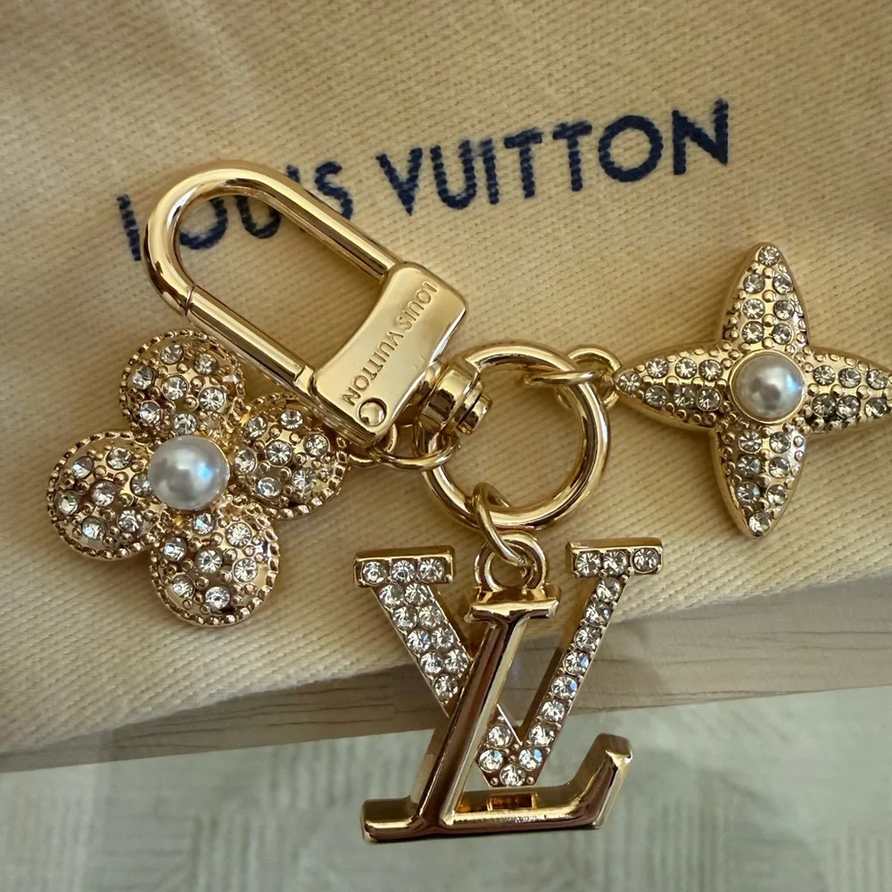 Gold Key Holder with Crystal Accents - Picture 4 of 5
